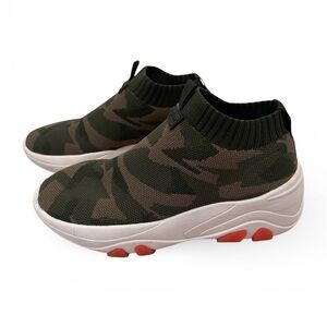 Nine West Jett2 Slip-on Sneaker in Green Camo Womens 7